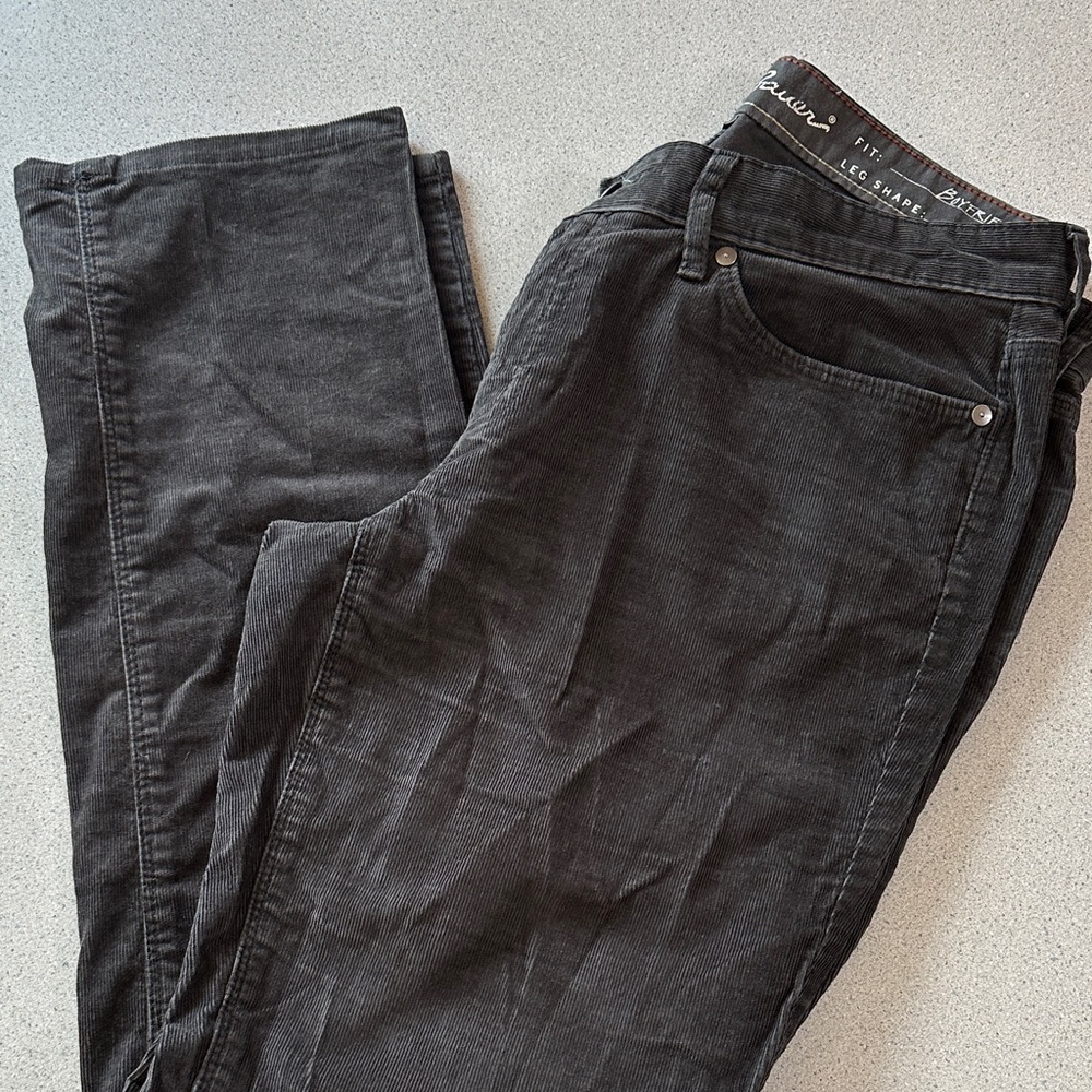 Eddie Bauer Boyfriend Relaxed Fit Black Corduroy Jeans.